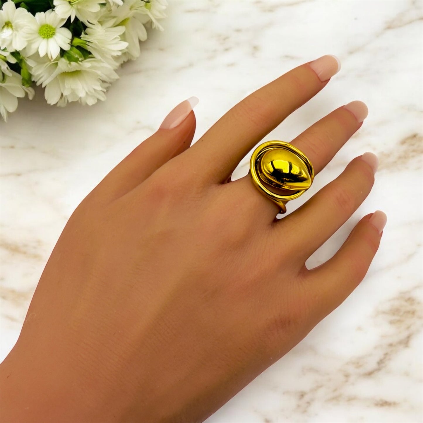 Bague Sydney en acier inoxydable doré.