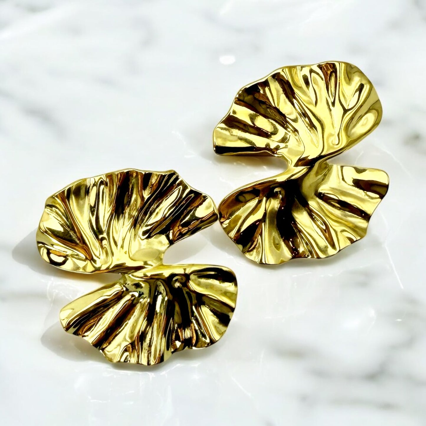 Boucles d’oreilles Budapest en acier inoxydable doré.