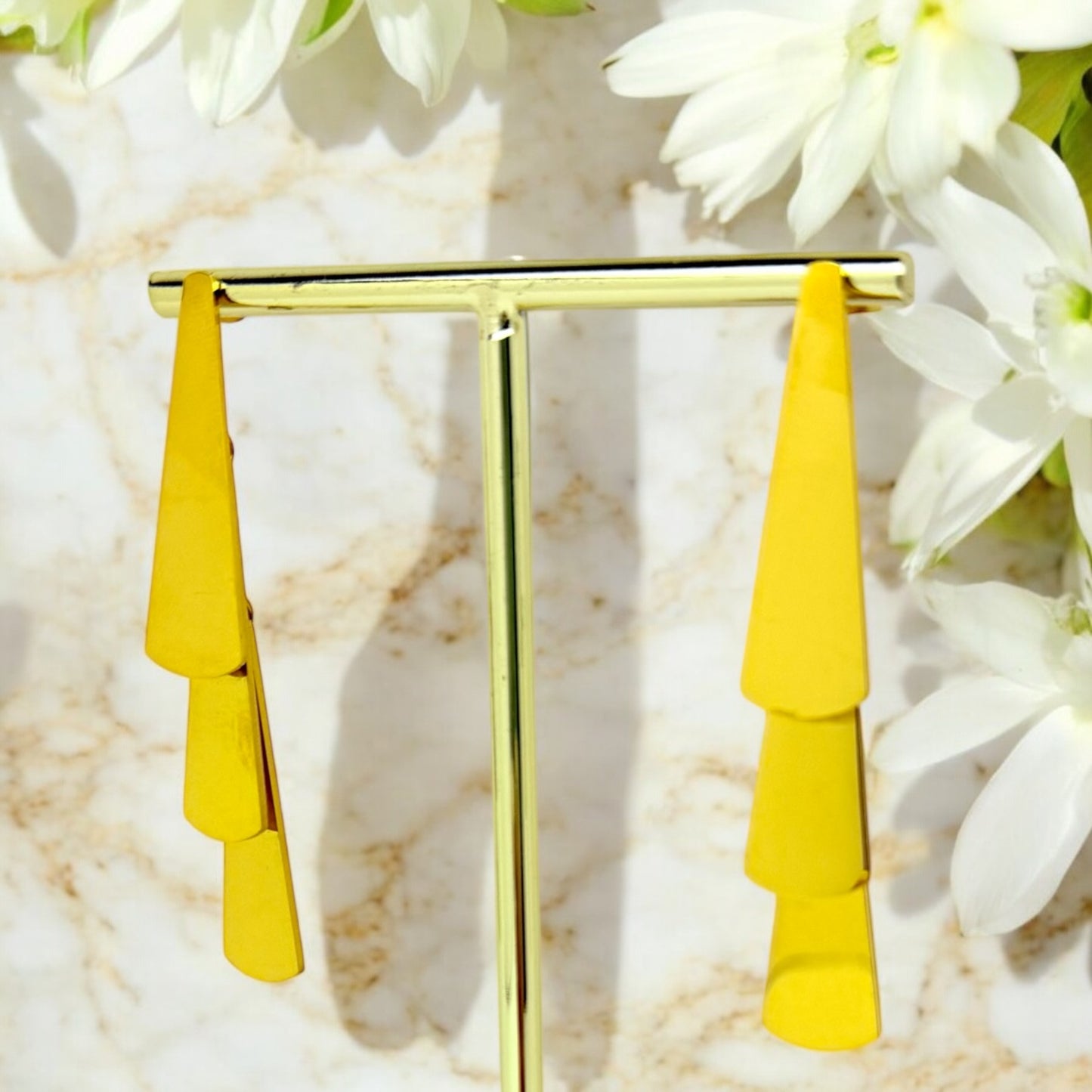 Boucles d’oreilles Brighton en acier inoxydable doré.