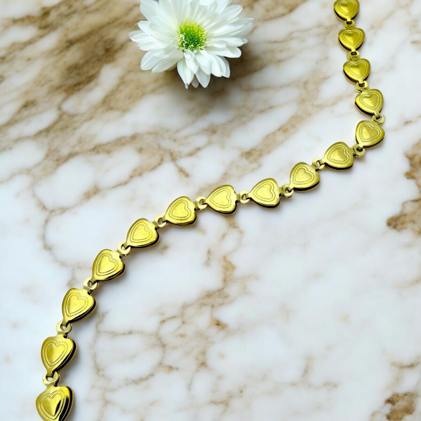 Bracelet Holbox ajustable en acier inoxydable doré.