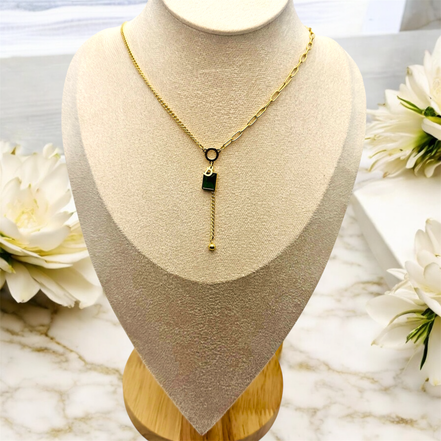 Collier Denver Vert ajustable en acier inoxydable doré.