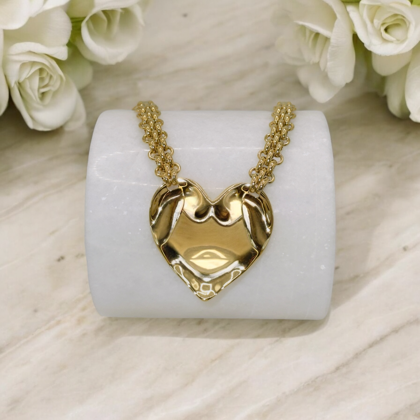 Collier Colombo ajustable en acier inoxydable doré.