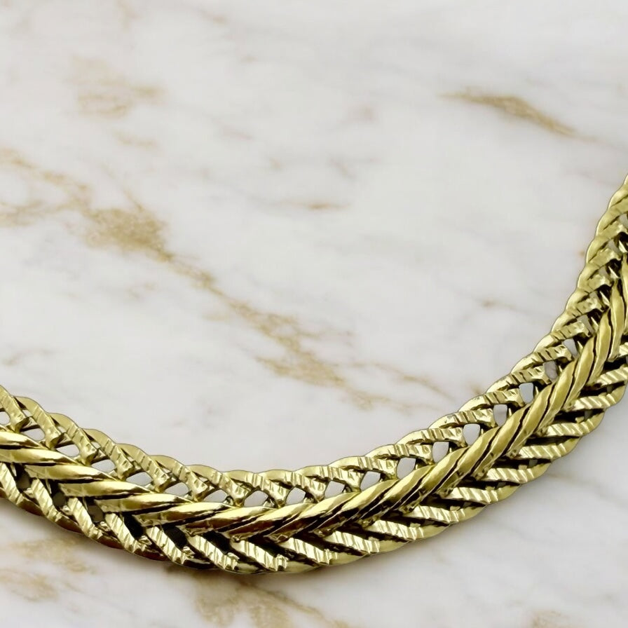 Collier Oklahoma City en acier inoxydable doré.
