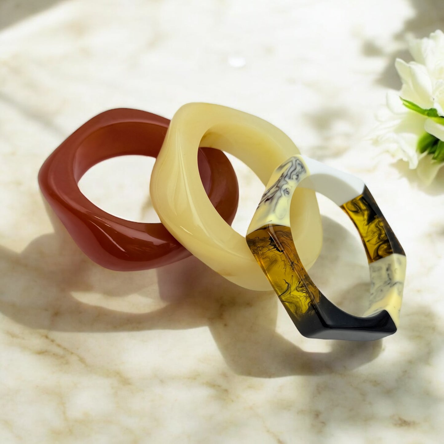 Jonc Isla Mujeres et Bacalar en résine et acrylique.