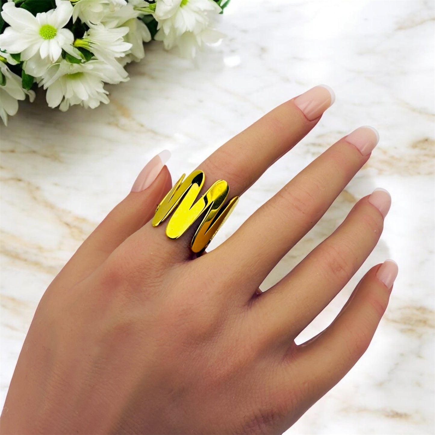 Bague Messine ajustable en acier inoxydable doré.  