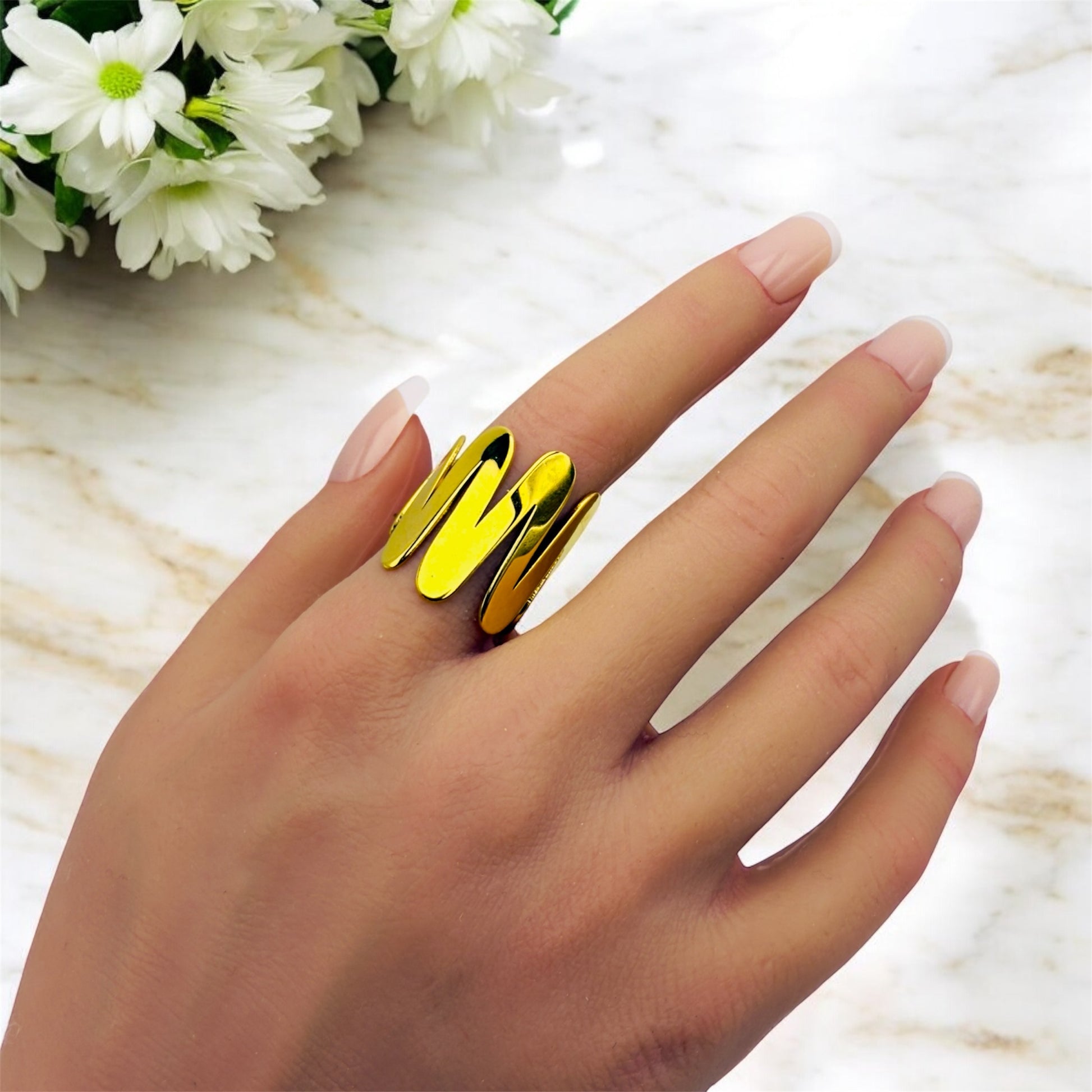 Bague Messine ajustable en acier inoxydable doré.  