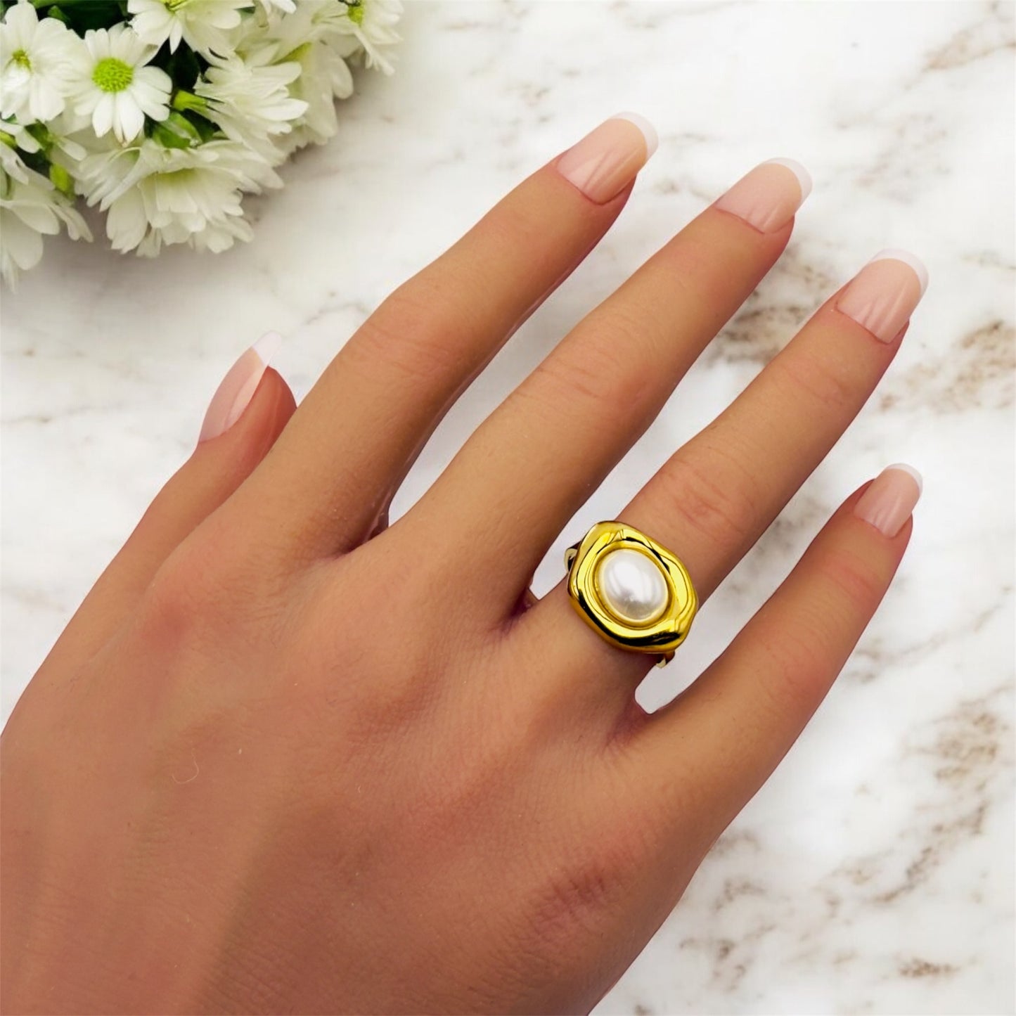 Bague Papeete ajustable en acier inoxydable doré. 