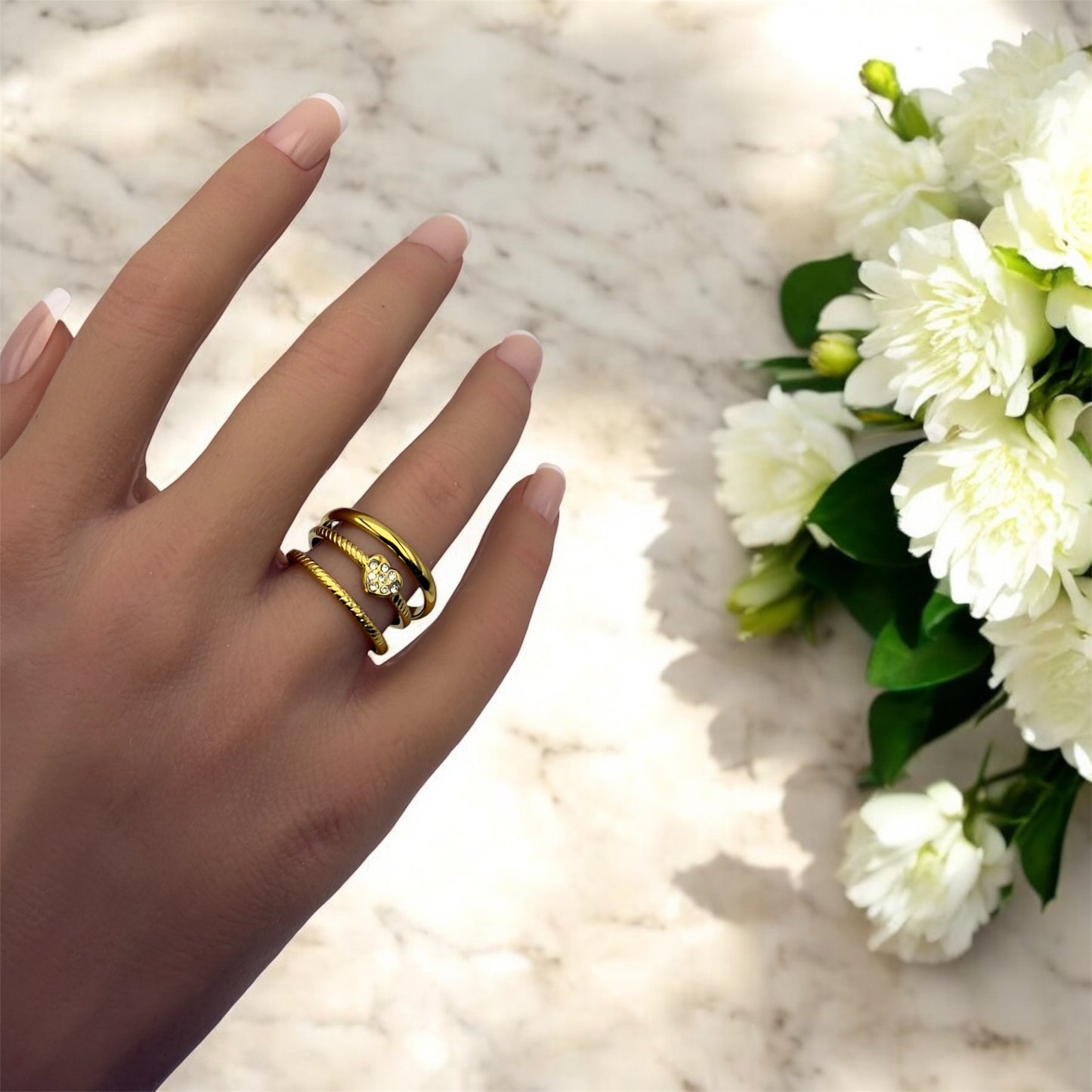 Bague Séoul ajustable en acier inoxydable doré. 