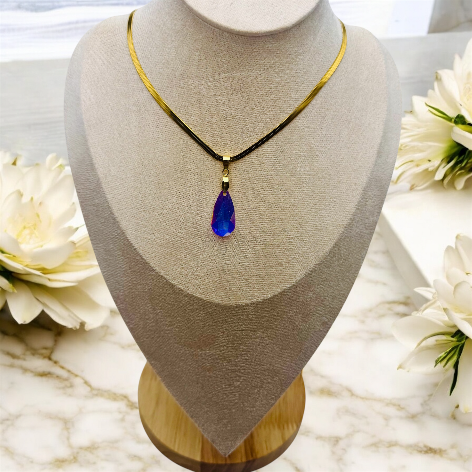 Collier Tulsa en acier inoxydable doré.