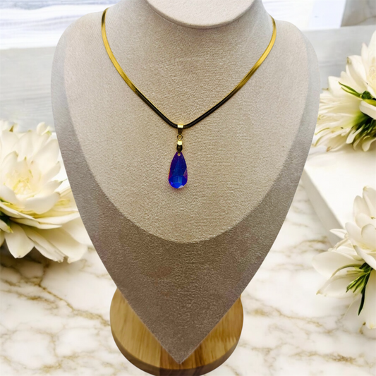 Collier Tulsa en acier inoxydable doré.